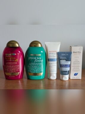 OGX Green Tea Fitness & Keratin Smoothing Oil Conditioner Duo - Pink & Teal